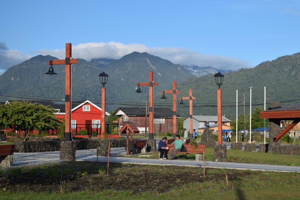Hornopirén/Patagonien, Chile und sein zentraler Platz